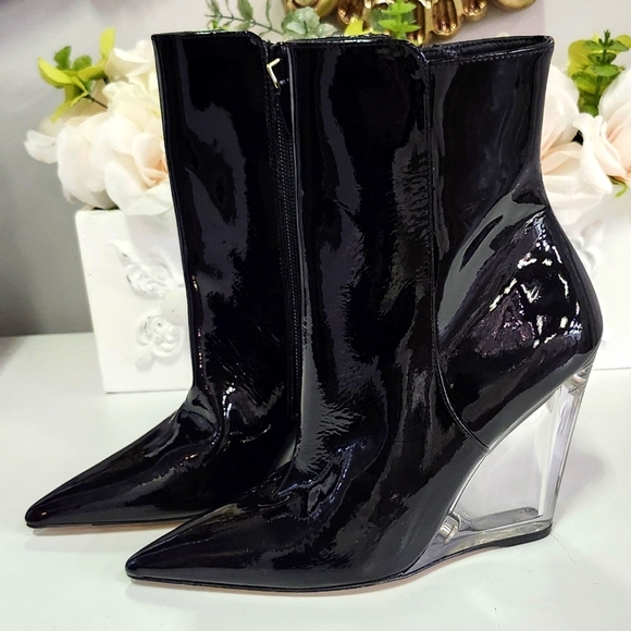 Stuart Weitzman Lucite 100 wedge booties size 4B - Picture 1 of 12